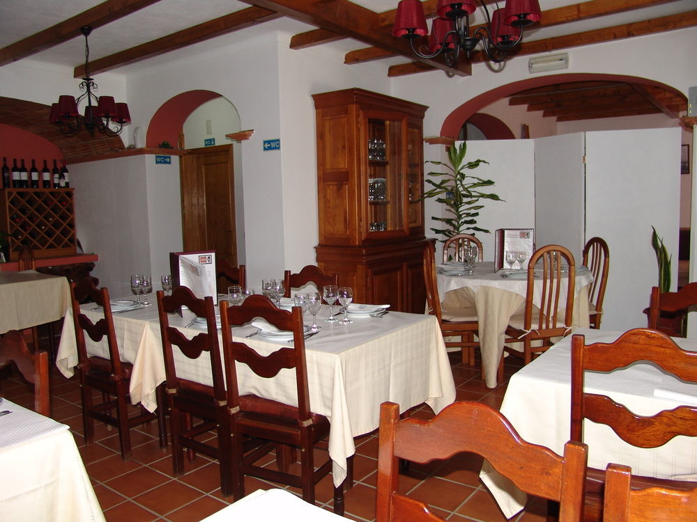 Santiago do Cacém A Deolinda旅馆 外观 照片